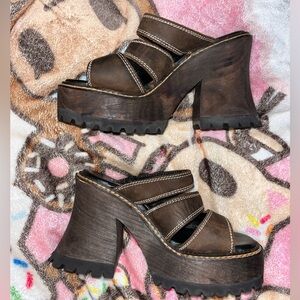 London Underground chunky wooden strappy platform sandals size 9